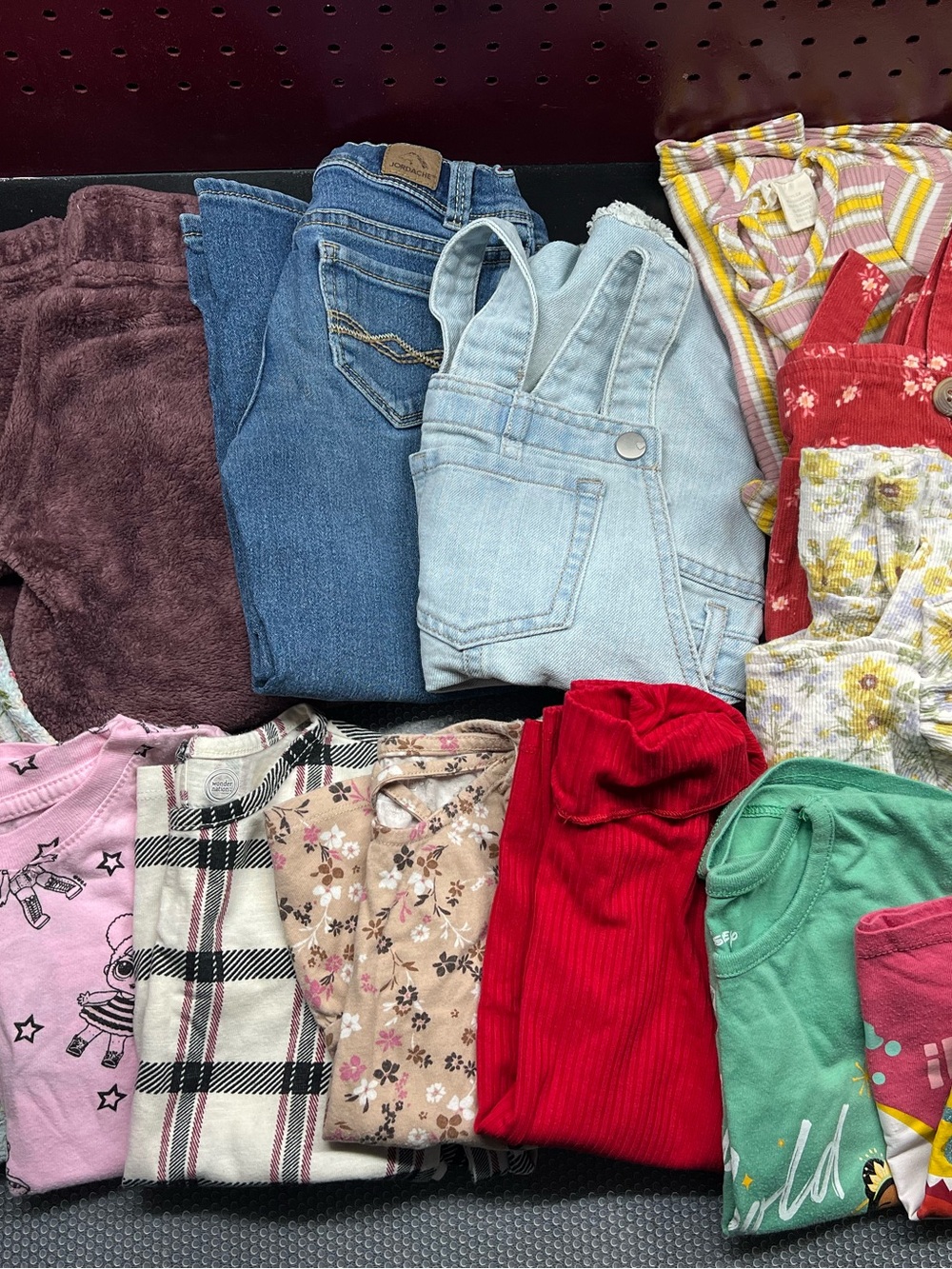 Bundle of 14 pieces of girls' clothing – Sizes 4T and 5T
